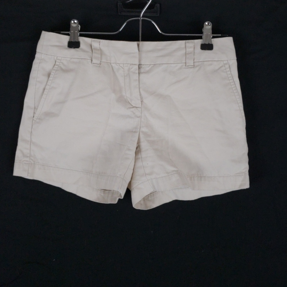 Khaki Loft 4 inch Shorts